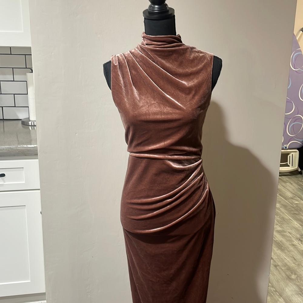 Michael Costello x Revolve Mott Maxi Velvet Mauve Nude Pink Dress NWT - Picture 2 of 11